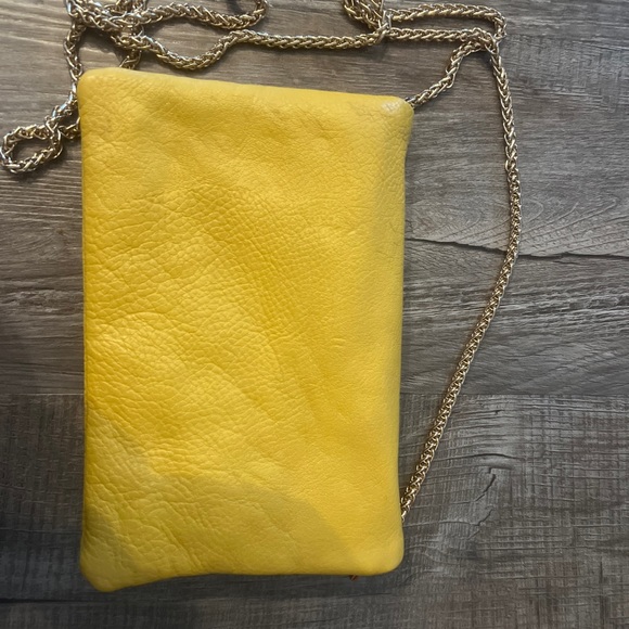 Street Level, the Juno model, vegan leather small-sized bag purse w/gold chain - Picture 6 of 7